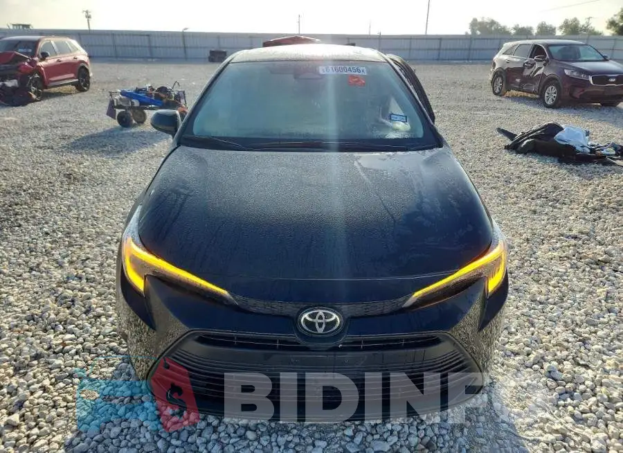 JTDBCMFE7T3143427 Photo# 5