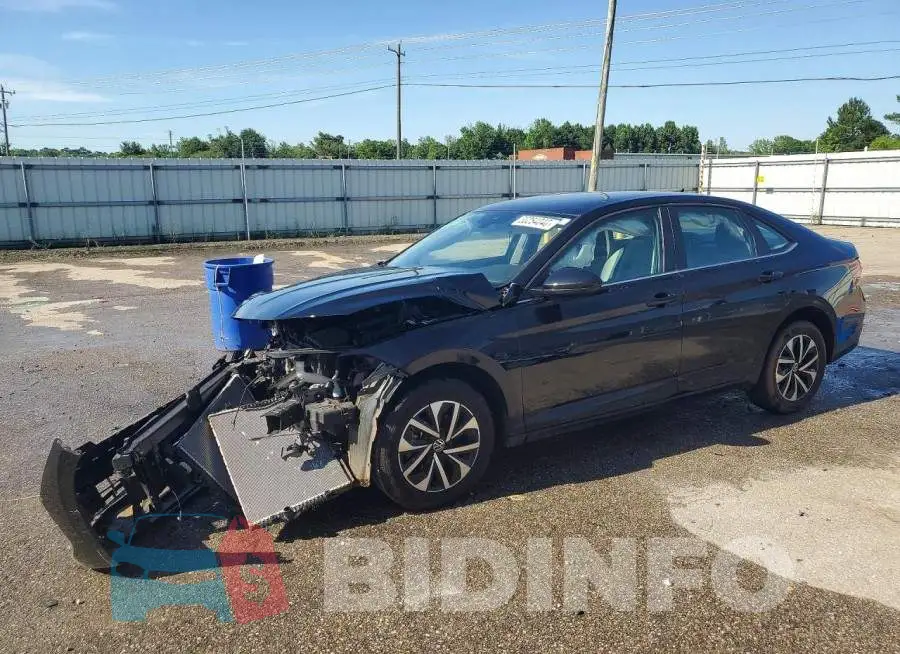 3VW5M7BU2RM032037 Photo# 1