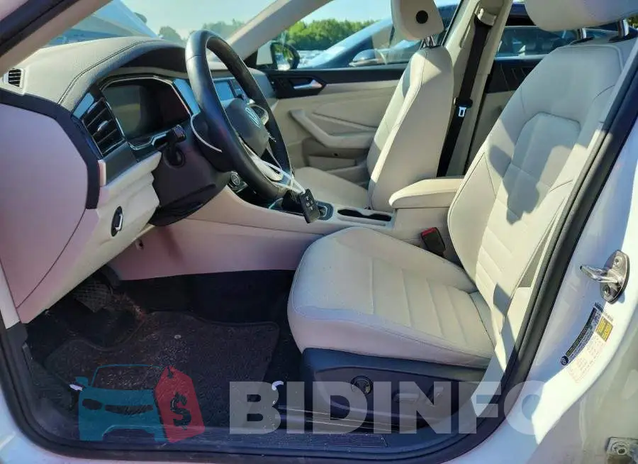 3VW7M7BU2RM087516 Photo# 7