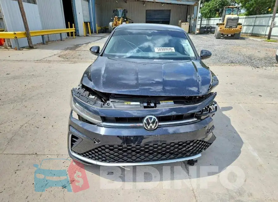 3VW7X7BU9SM051156 Photo# 5