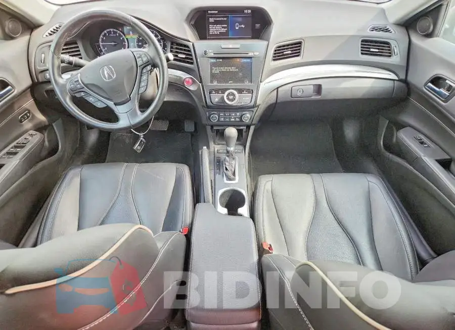 19UDE2F73MA002801 Photo# 8