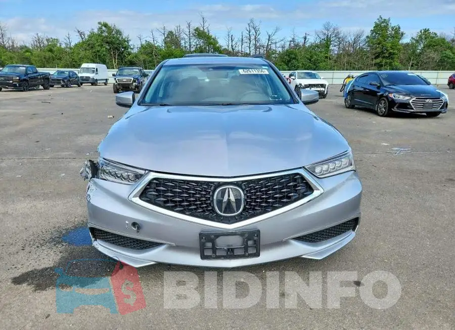 19UUB3F36KA007175 Photo# 5
