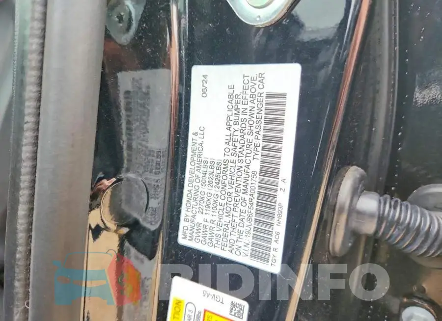 19UUB6F54RA001758 Photo# 12