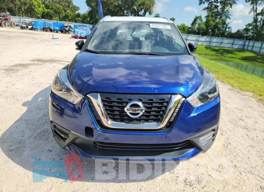 3N1CP5CU2KL528863 Photo# 5