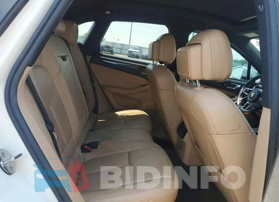 WP1AA2A5XLLB12183 Photo# 11