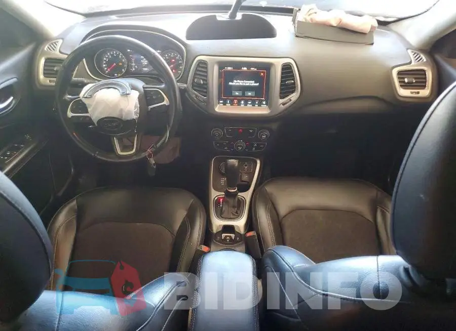 3C4NJDBB7JT343353 Photo# 8