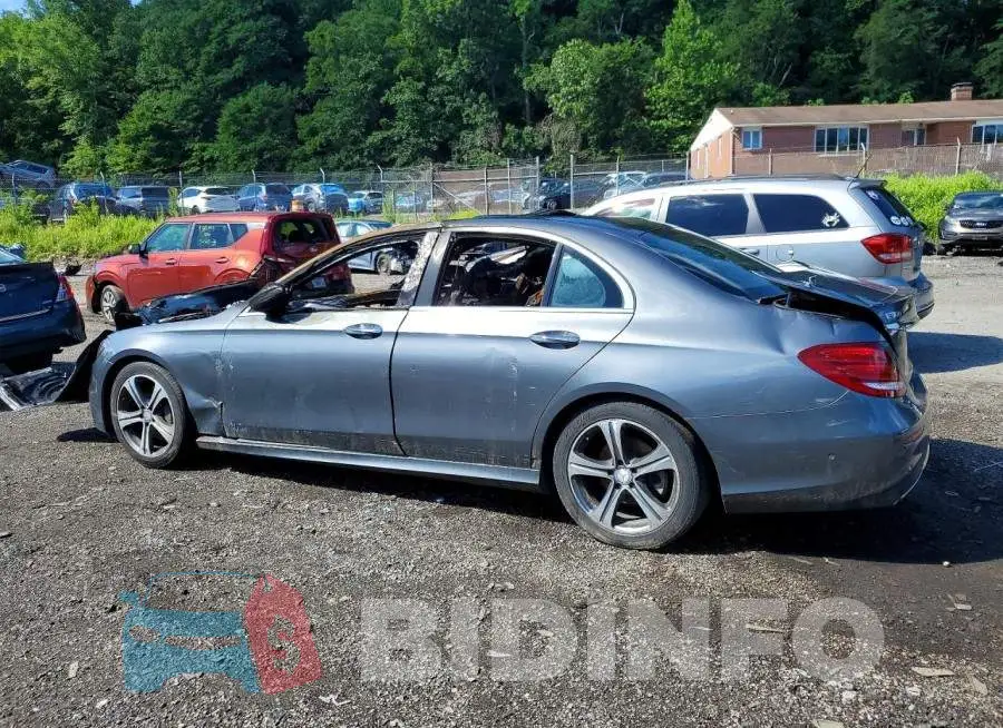 WDDZF4KB7HA164353 Photo# 2