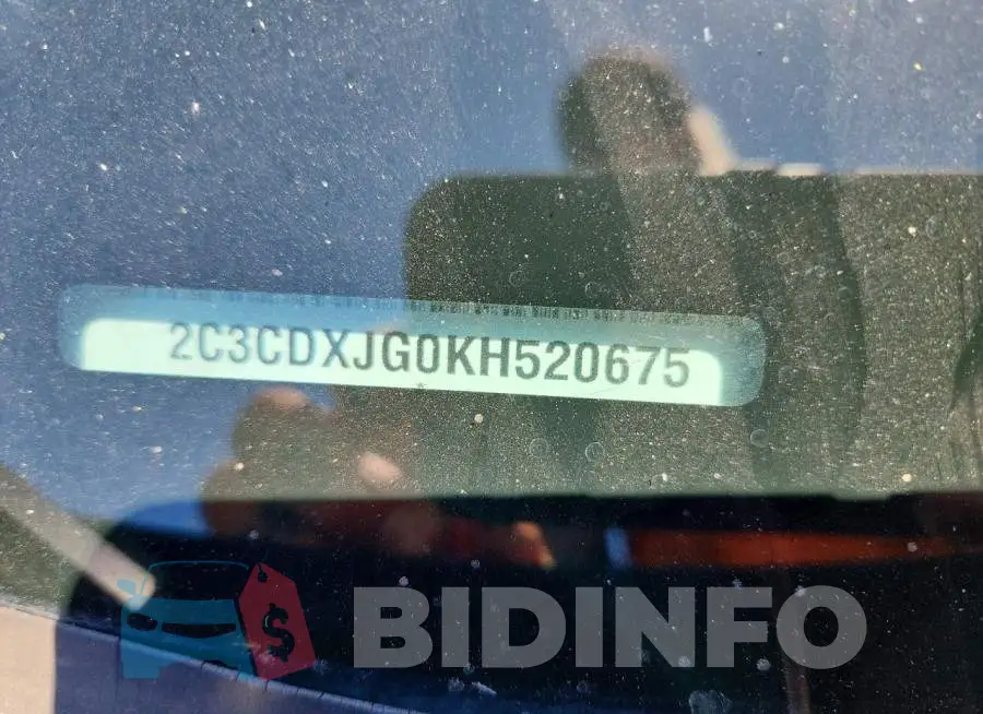 2C3CDXJG0KH520675 Photo# 13