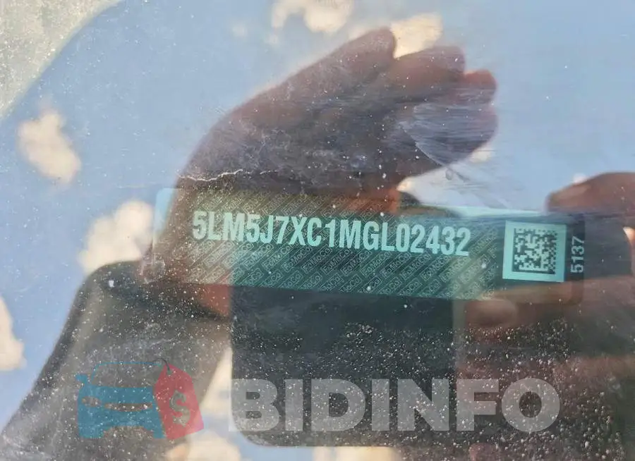 5LM5J7XC1MGL02432 Photo# 12