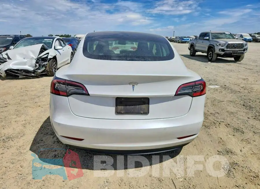 5YJ3E1EAXNF301504 Photo# 6