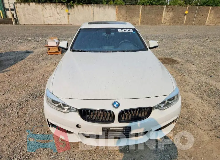 WBA4F7C57HG438045 Photo# 5