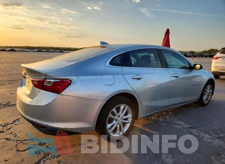1G1ZD5ST5JF134347 Photo# 3