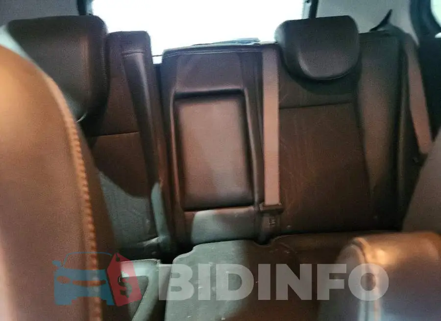 KL7CJPSB4KB896194 Photo# 10