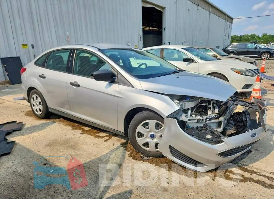 1FADP3E26HL335675 Photo# 4