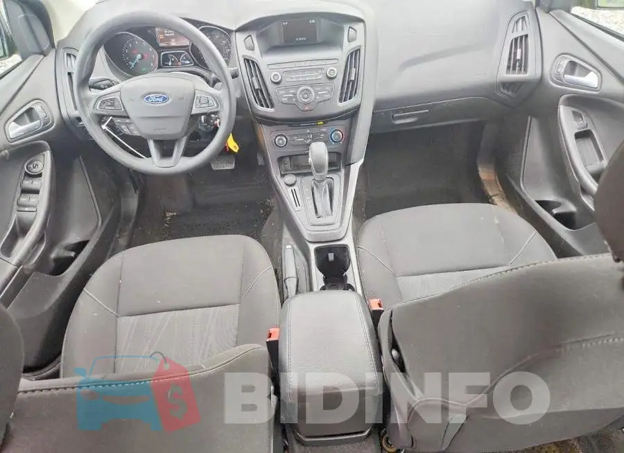 1FADP3F24JL276808 Photo# 8