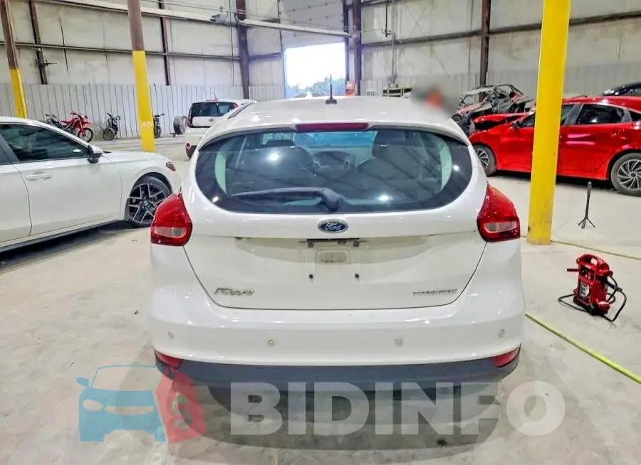 1FADP3N23HL268257 Photo# 6