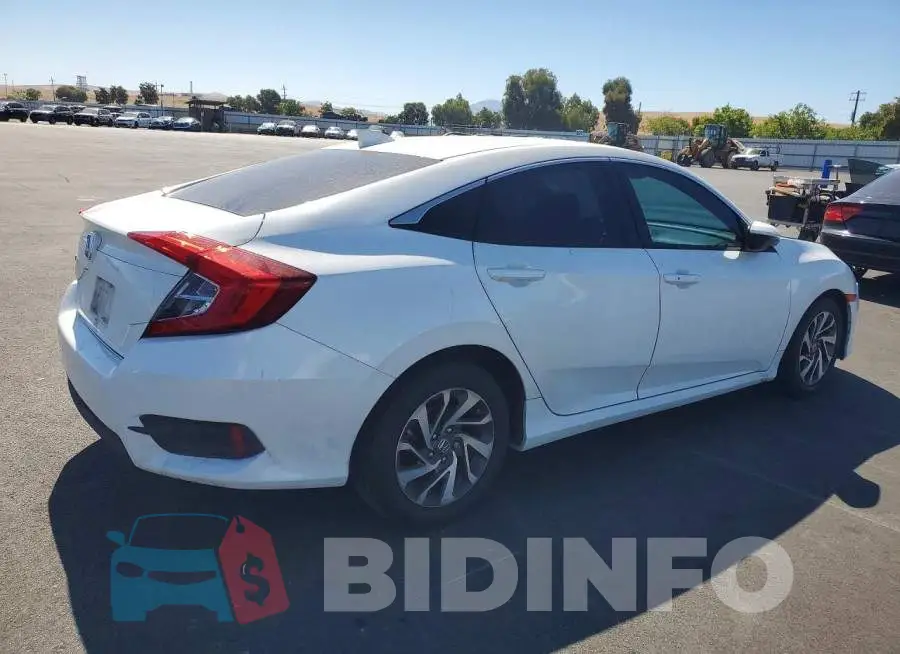 19XFC2F87HE224007 Photo# 3