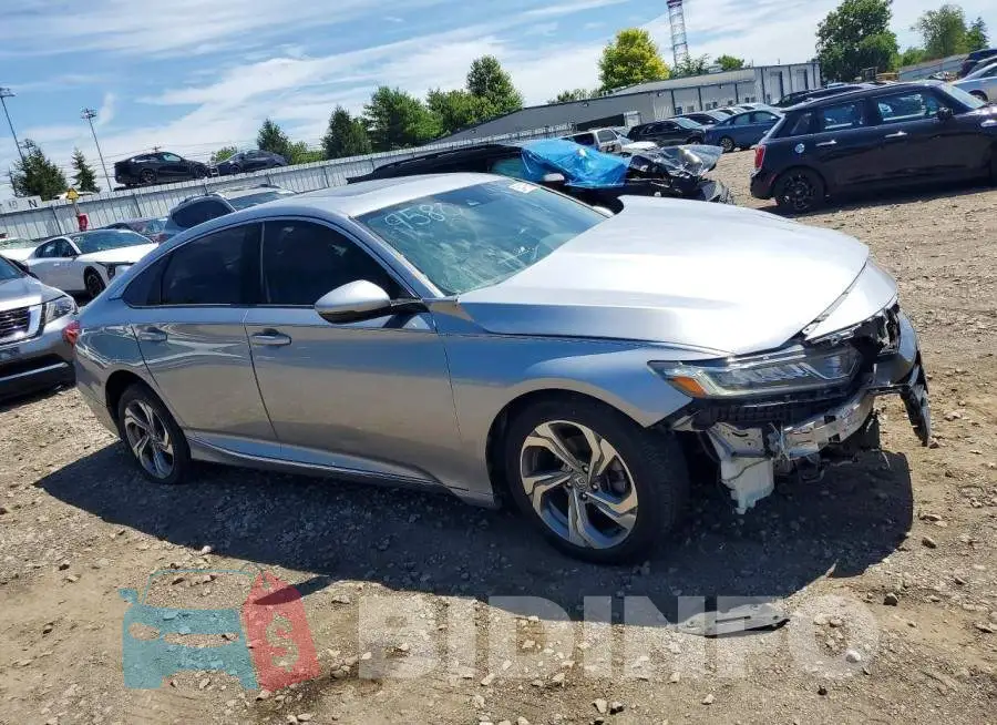 1HGCV1F57JA209580 Photo# 4