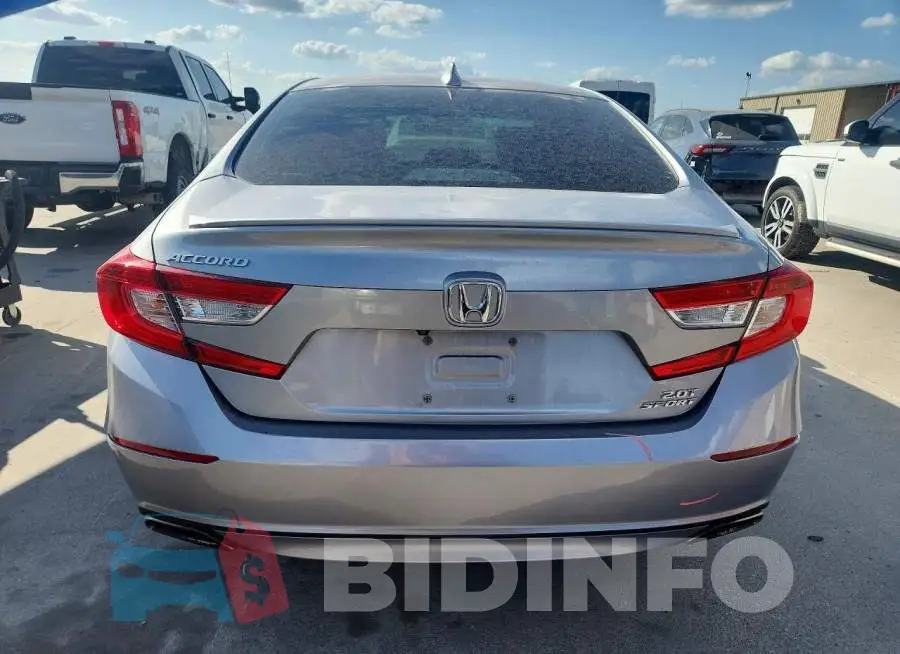 1HGCV2F33KA010953 Photo# 6