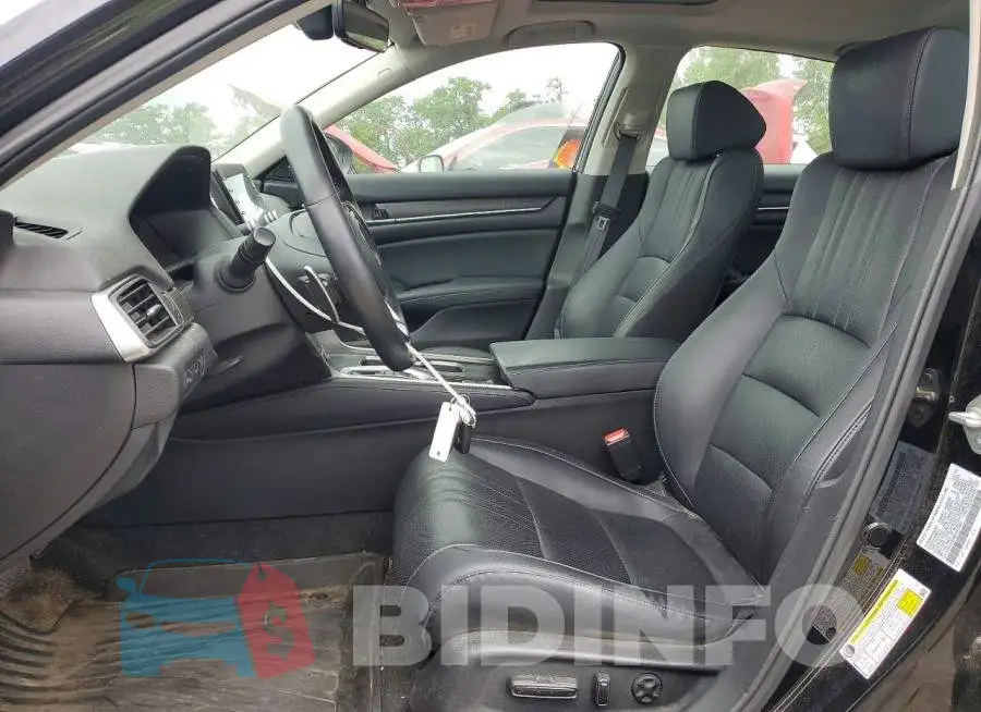 1HGCV2F95JA017941 Photo# 7