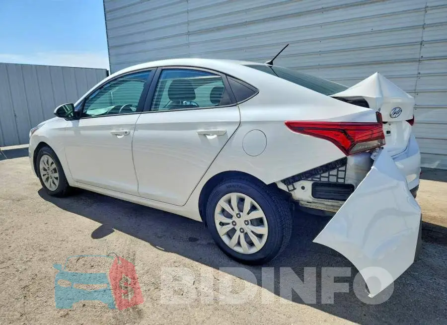 3KPC24A6XME147893 Photo# 2