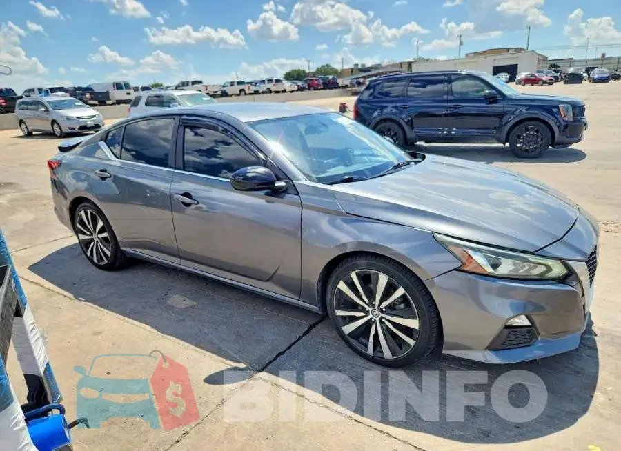 1N4BL4CV6KC112842 Photo# 4