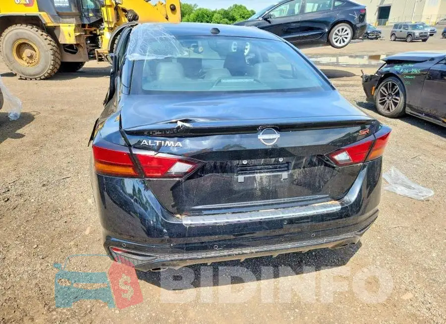 1N4BL4CV7PN315041 Photo# 6