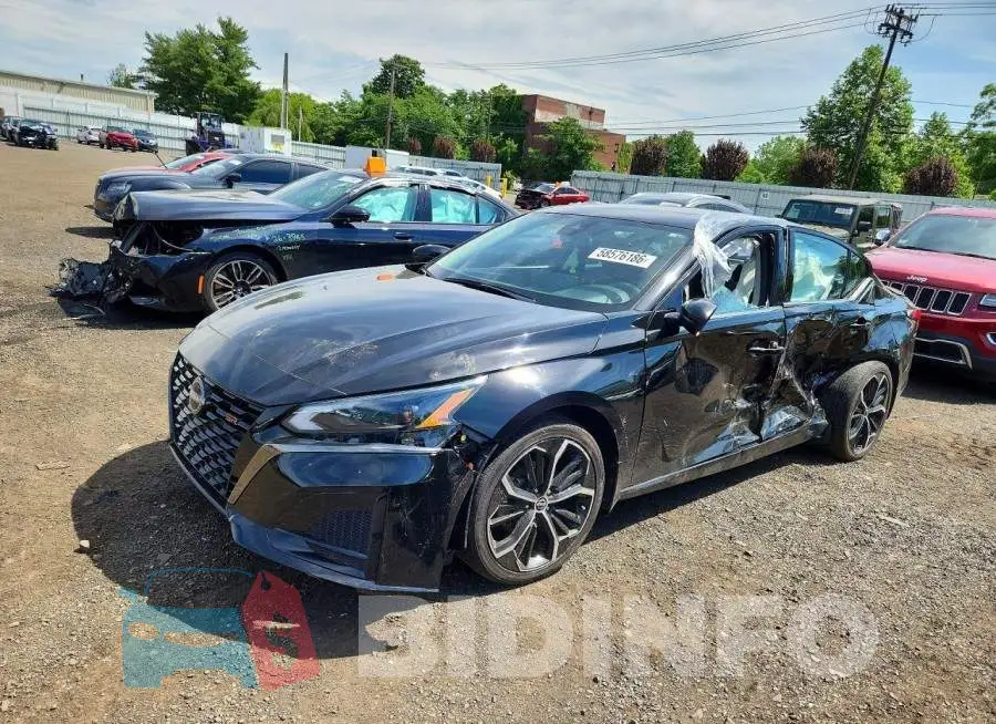 1N4BL4CV7PN315041 Photo# 1