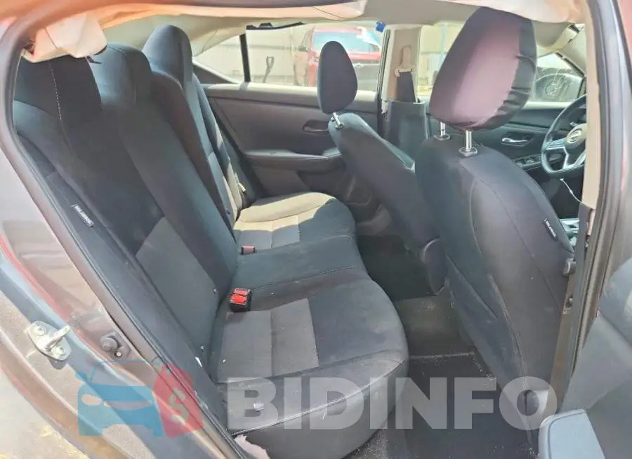 3N1AB8CV8RY272337 Photo# 10