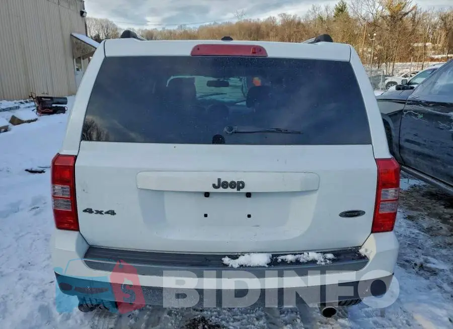1C4NJRBB4HD159839 Photo# 6
