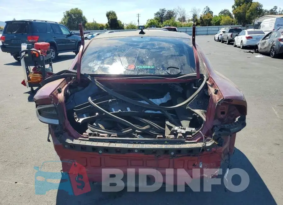 2C3CDXGJ4KH668010 Photo# 6