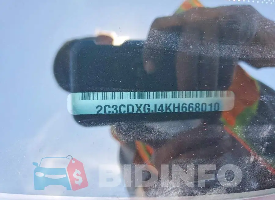 2C3CDXGJ4KH668010 Photo# 12