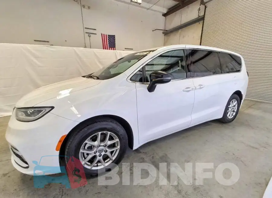 2C4RC1BGXSR520973 Photo# 1