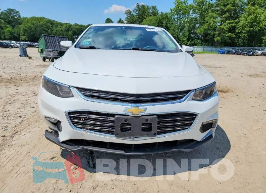 1G1ZD5ST1JF153090 Photo# 5