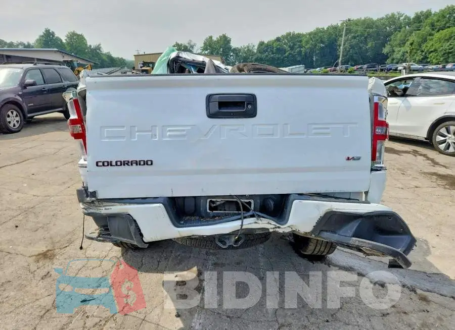 1GCHTCEN4M1299234 Photo# 6