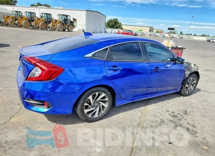 2HGFC2F73HH513558 Photo# 3