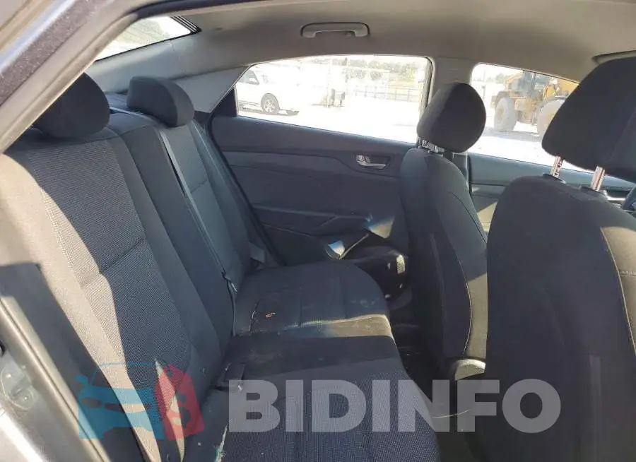 3KPC24A38JE011795 Photo# 10