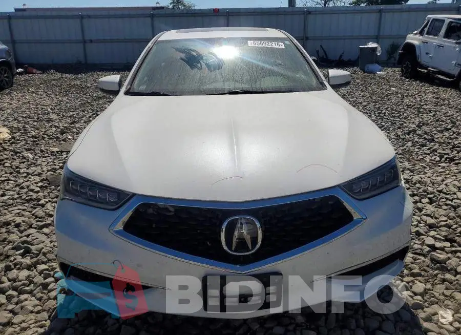 19UUB1F37LA004565 Photo# 5