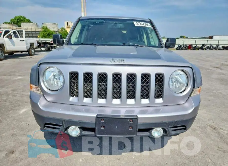 1C4NJPBAXHD161865 Photo# 5