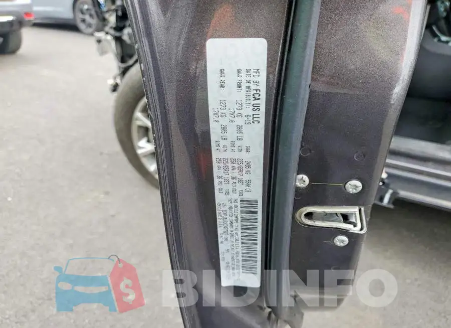1C4PJMLB1KD477922 Photo# 13