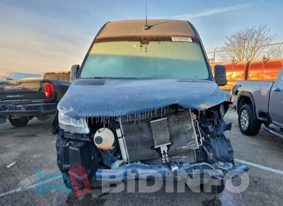 WD4PF1CD8KP149130 Photo# 5
