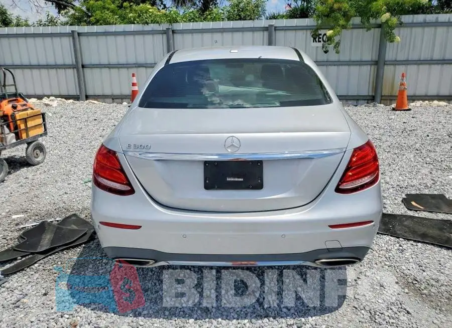 WDDZF4JB8HA172351 Photo# 6