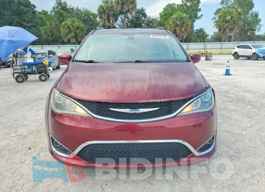 2C4RC1BG6HR534068 Photo# 5