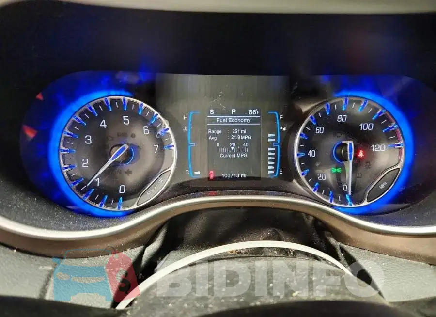 2C4RC1DG9HR588249 Photo# 9