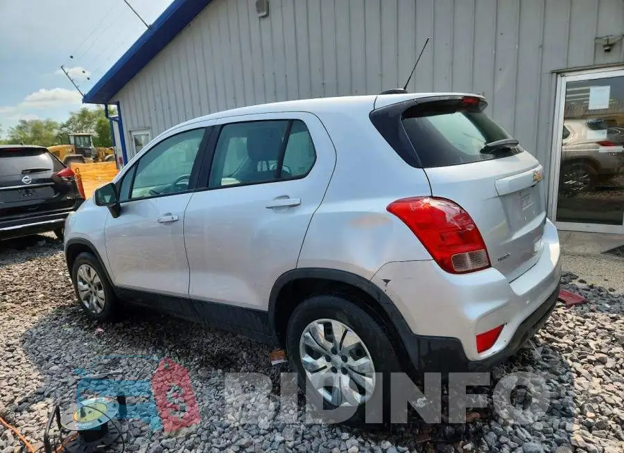 KL7CJKSB9JB733672 Photo# 2