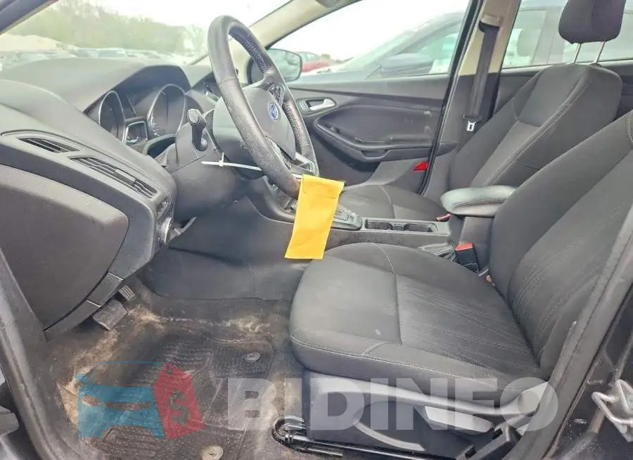 1FADP3K22JL300853 Photo# 7