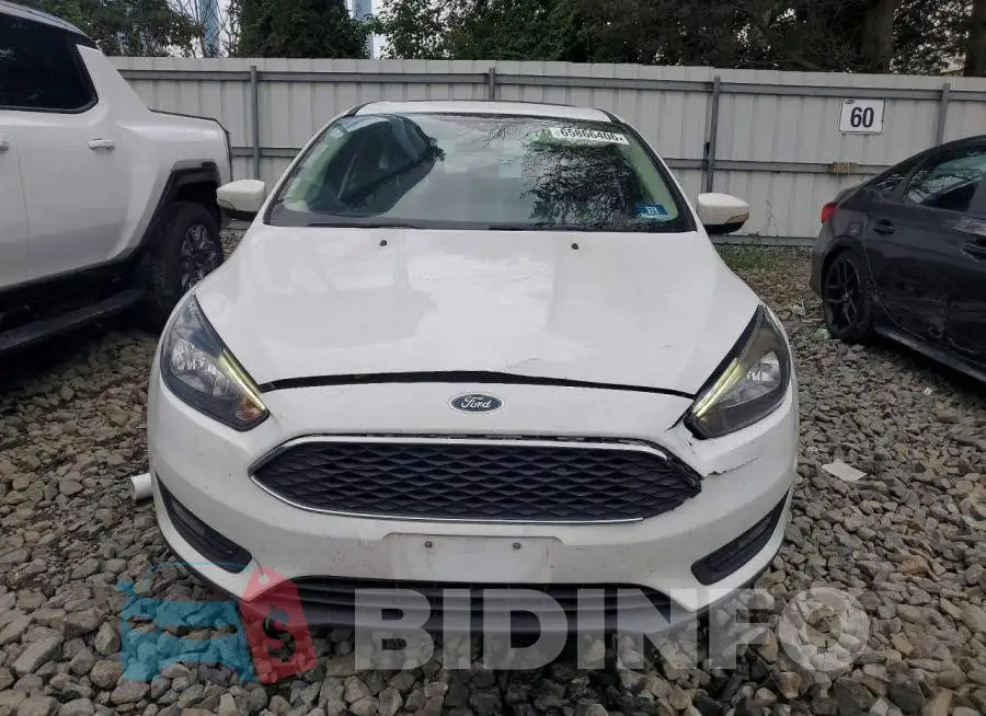 1FADP3M28HL330477 Photo# 5