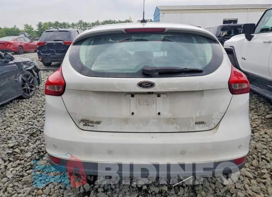 1FADP3M28HL330477 Photo# 6