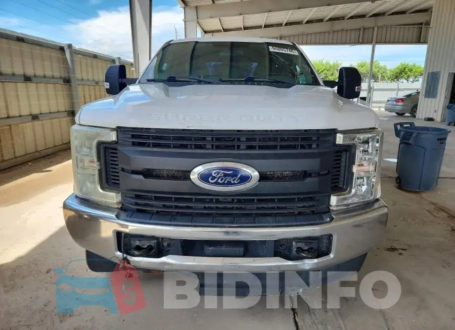 1FT7W2BT1HEC96418 Photo# 5