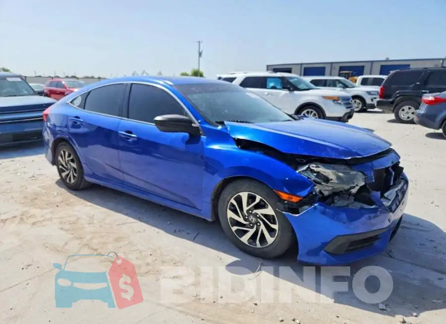 19XFC2F72HE018276 Photo# 4